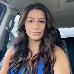 Meet your Posher, Averie